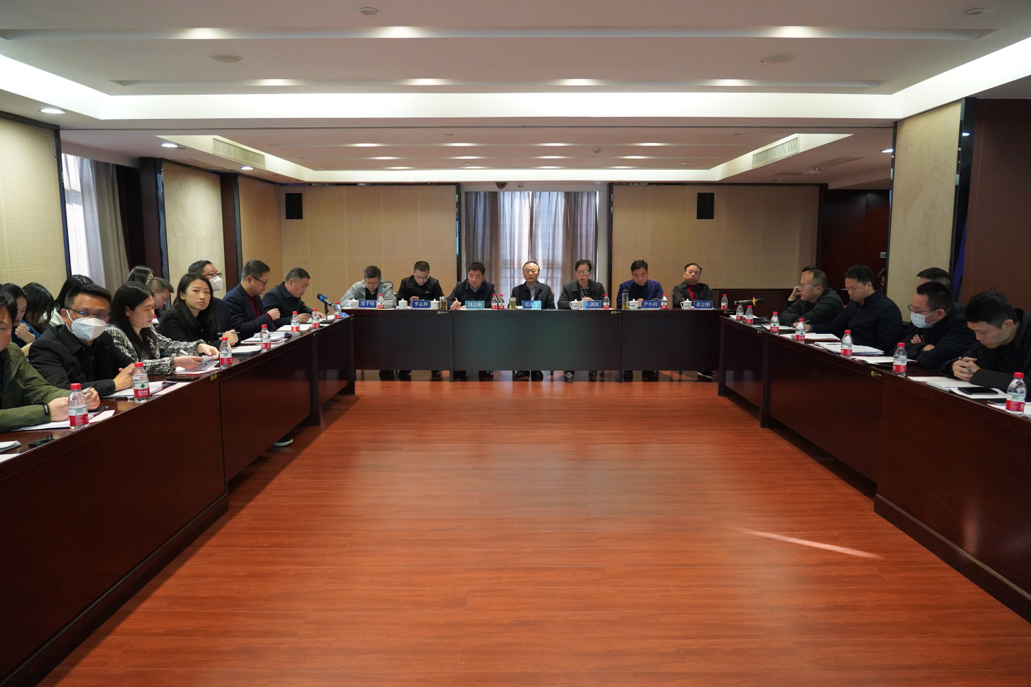 务虚求实起好步 谋定而动布好局——乐鱼平台_乐鱼(中国)一站式服务平台召开2023年经营发展工作务虚会