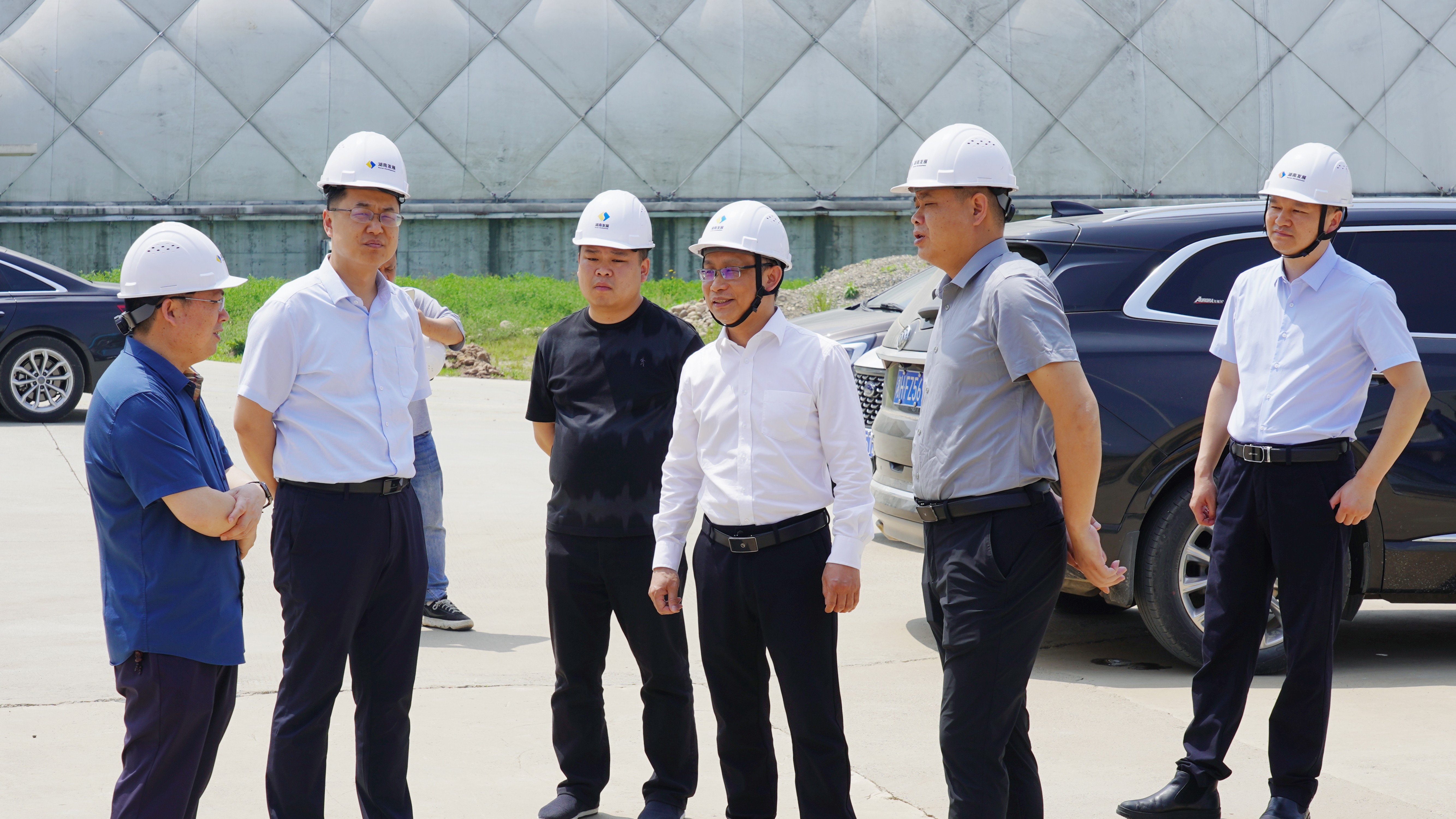 益阳市发改委一行调研乐鱼平台_乐鱼(中国)一站式服务平台机制砂项目